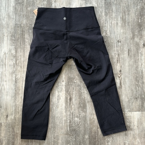 LULULEMON HI RISE/FOLD DOWN WUNDER UNDER CROP - Picture 6 of 7